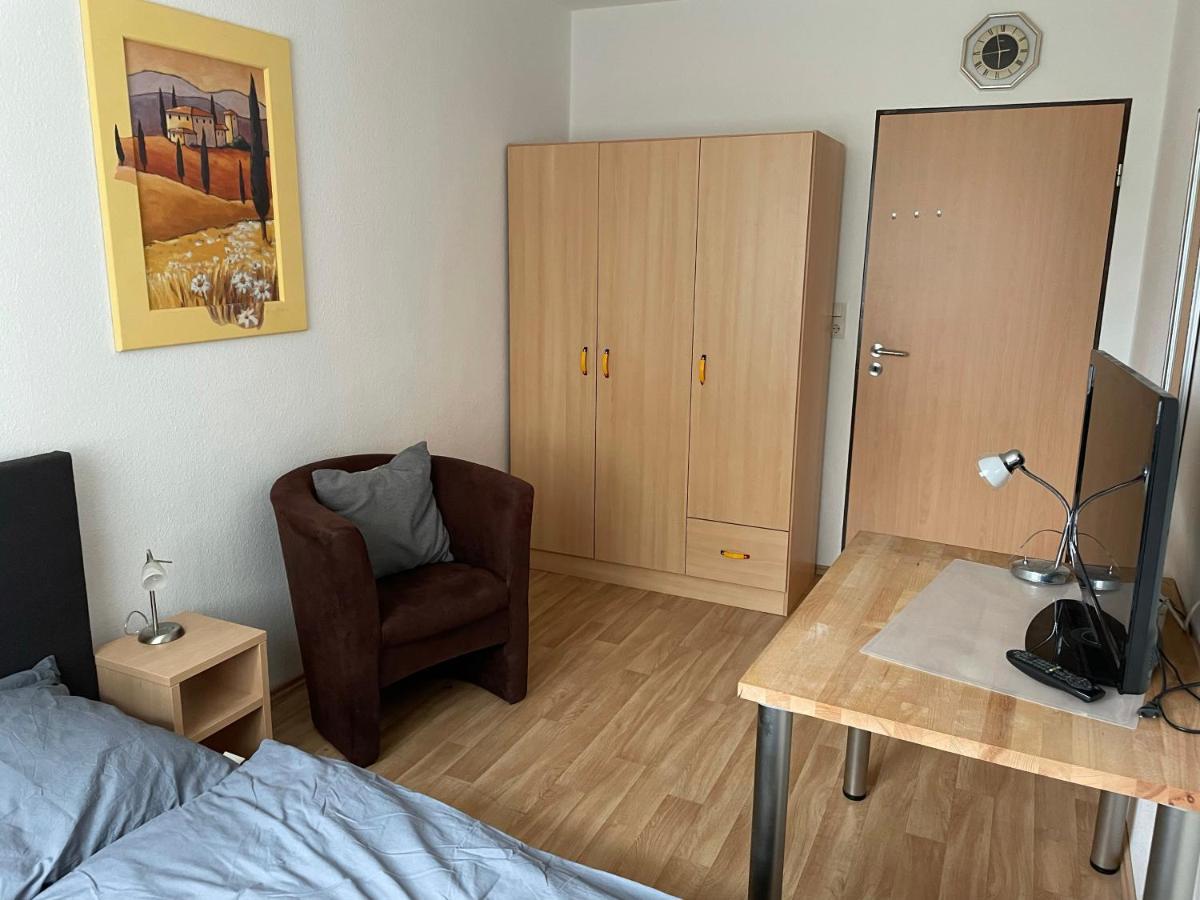 Schoene Einfache Ferienwohnung Mitten In Ольденбург Екстер'єр фото