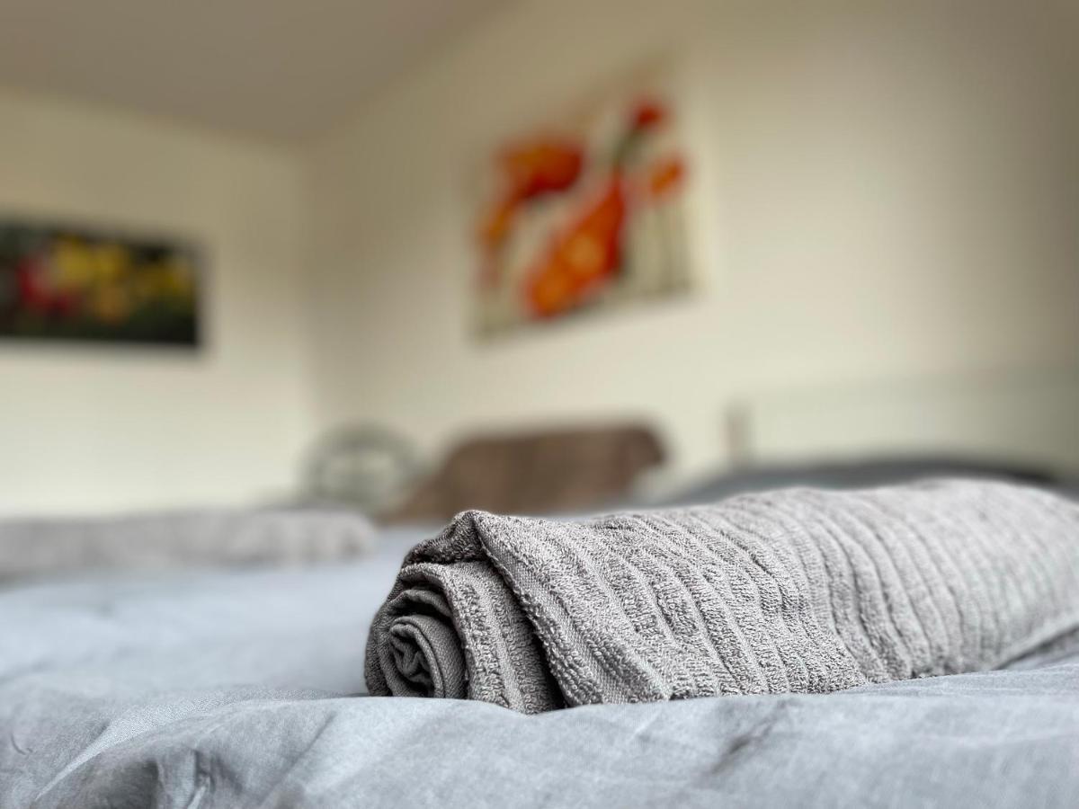 Schoene Einfache Ferienwohnung Mitten In Ольденбург Екстер'єр фото